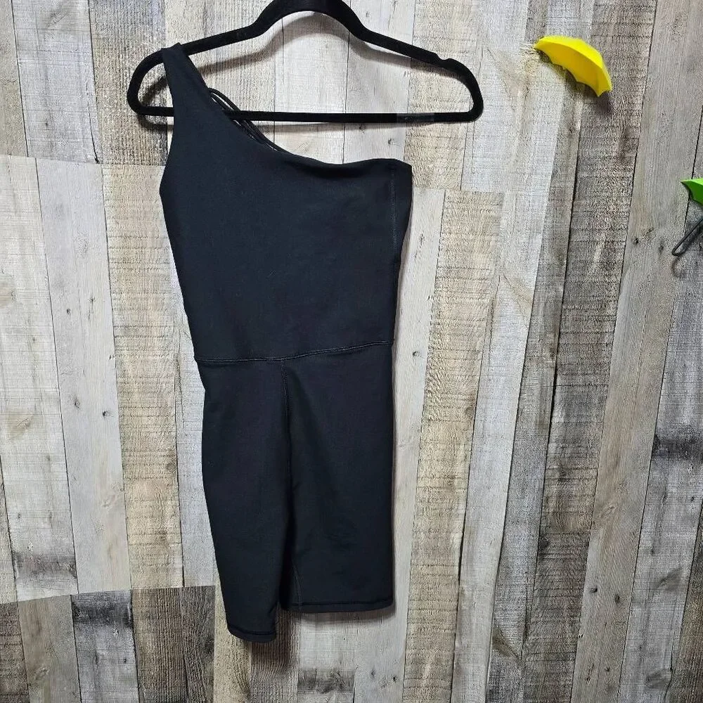 YPB Abercrombie and Fitch sculptLUX One-Shoulder Strappy Back Romper Jumper - Picture 2 of 6